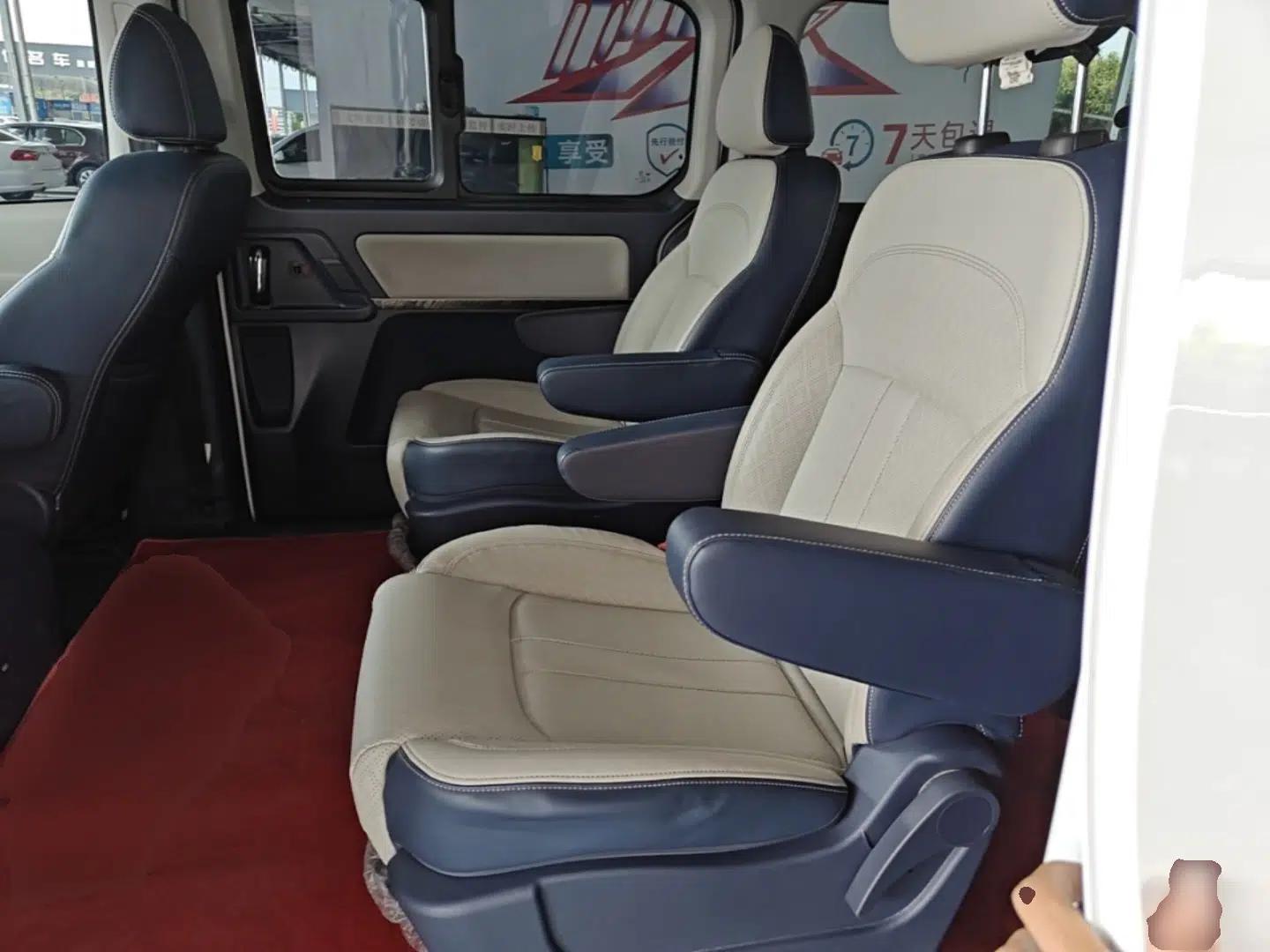 FORTHING Lingzhi PLUS 2024 1.5T Manual Luxury 7-Seater — миниатюра 20