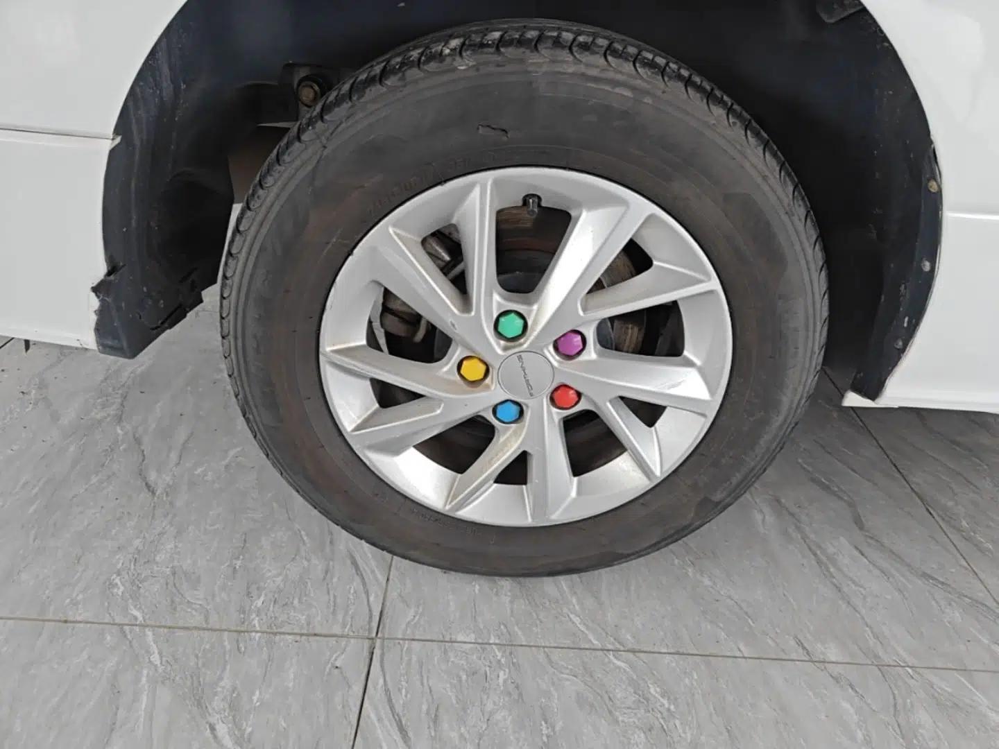 FORTHING Lingzhi PLUS 2024 1.5T Manual Luxury 7-Seater — миниатюра 10