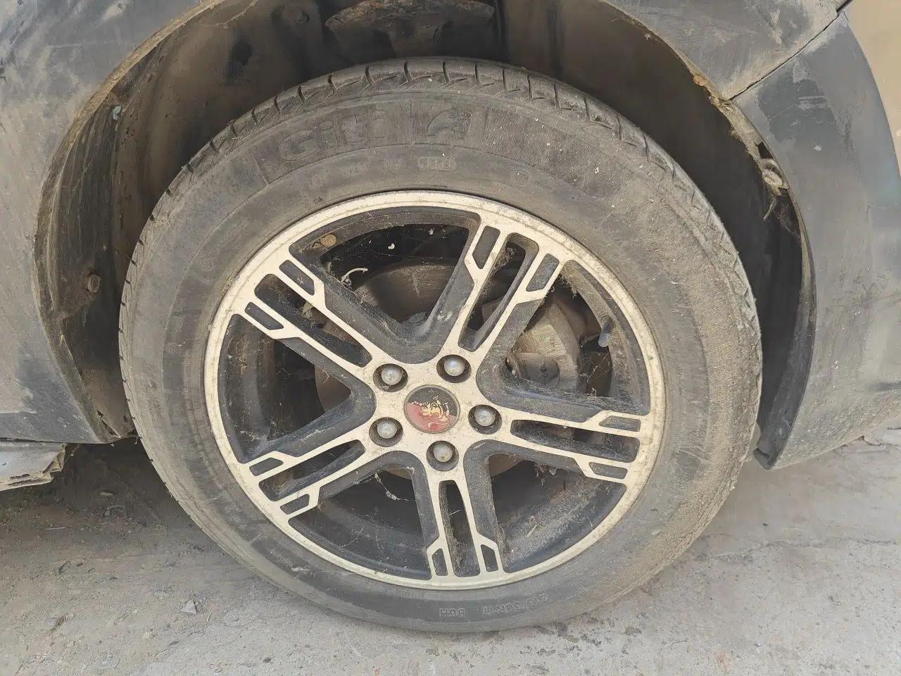 FORTHING Joyear SUV 2012 1.6L Deluxe Model — миниатюра 8