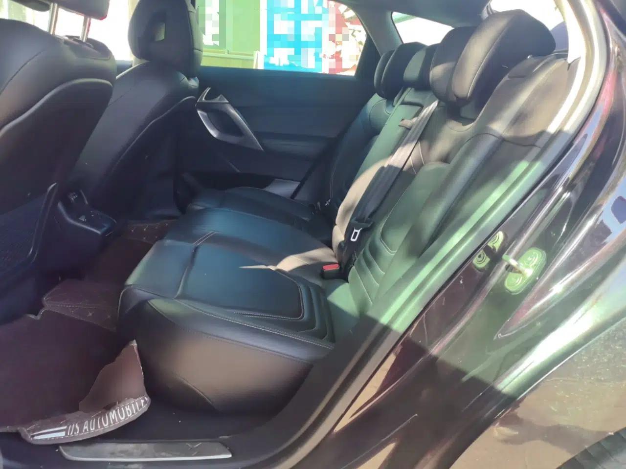 DS 5 2014 1.6T Luxury Edition THP160 — миниатюра 18