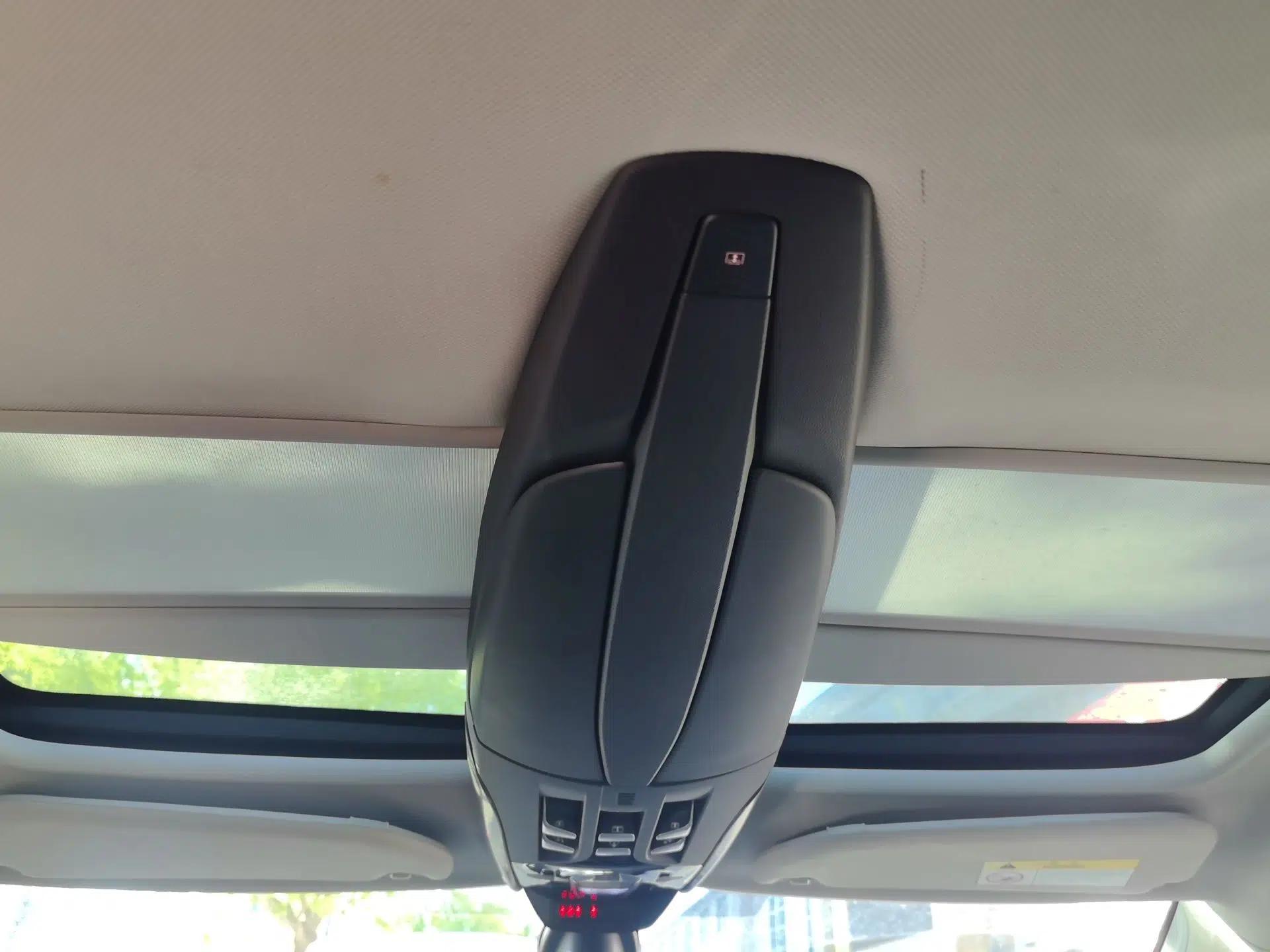DS 5 2014 1.6T Luxury Edition THP160 — миниатюра 19