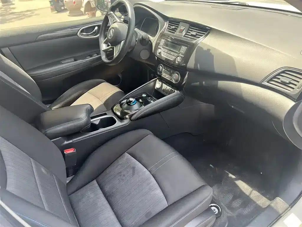 Nissan Sylphy EV 2018 Smart Edition — миниатюра 5