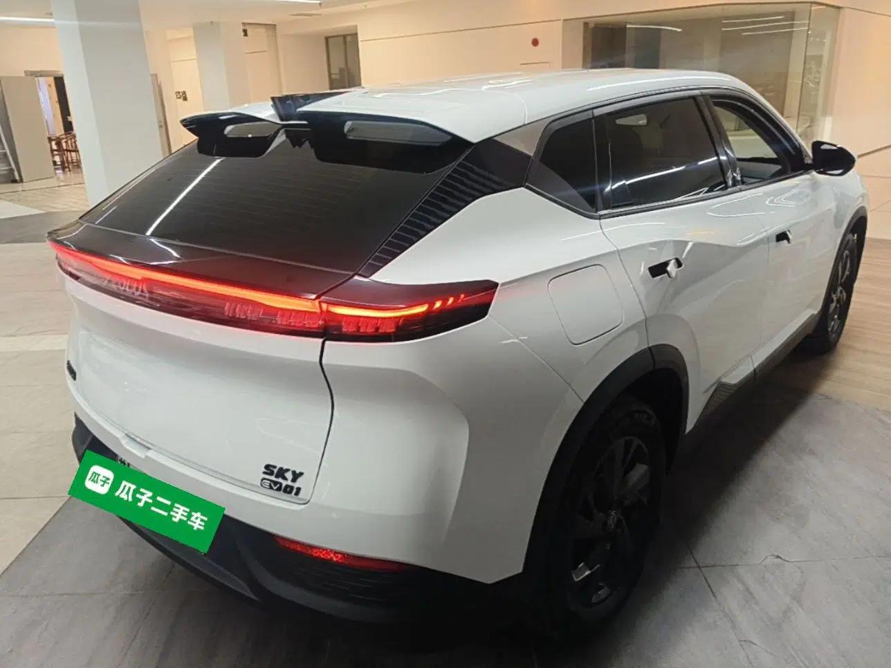 Dongfeng Aeolus SKY EV01 2024 530km PRO — миниатюра 4