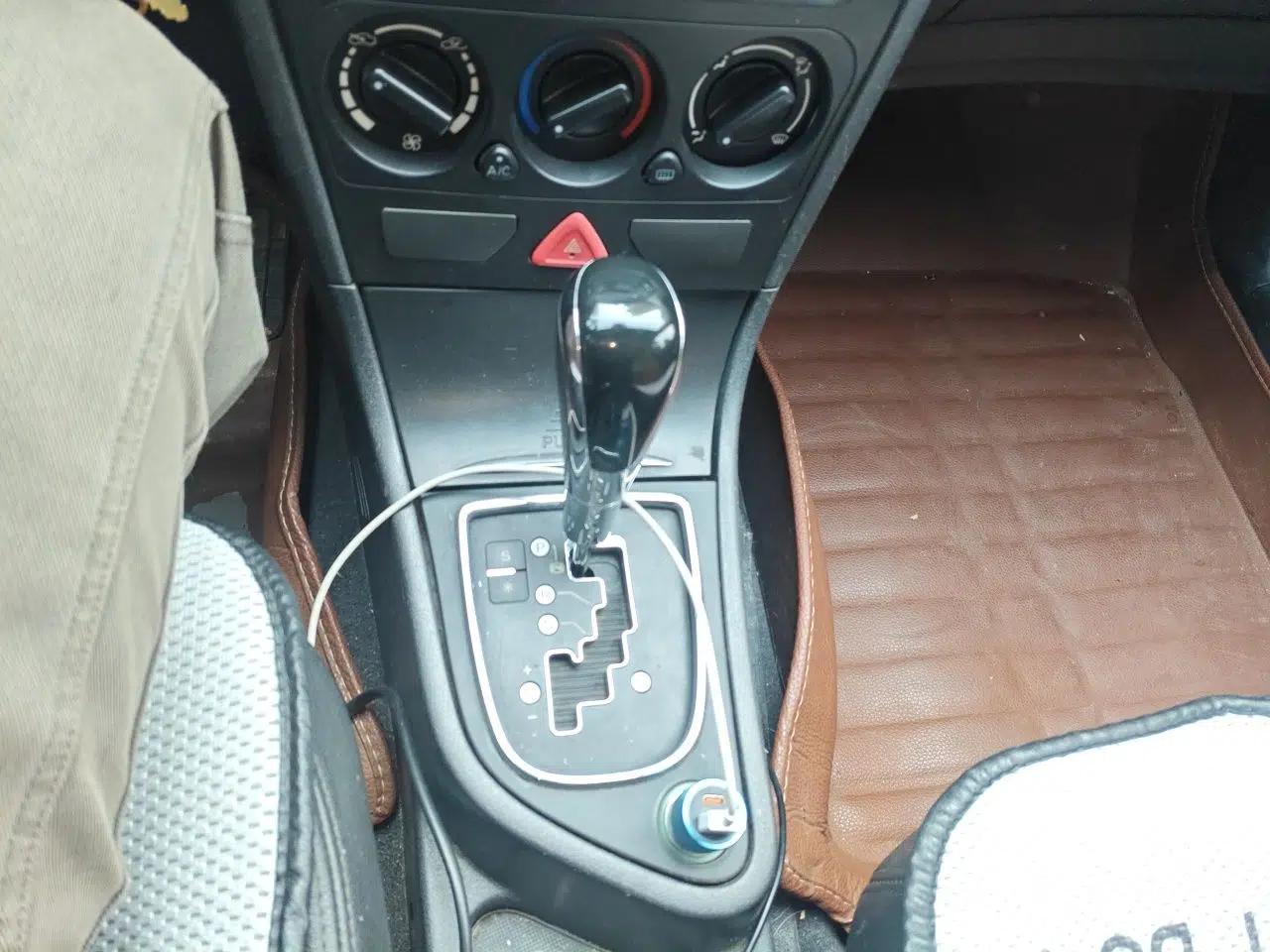 Dongfeng Aeolus H30 2014 CROSS 1.5L Automatic Value Edition — миниатюра 15