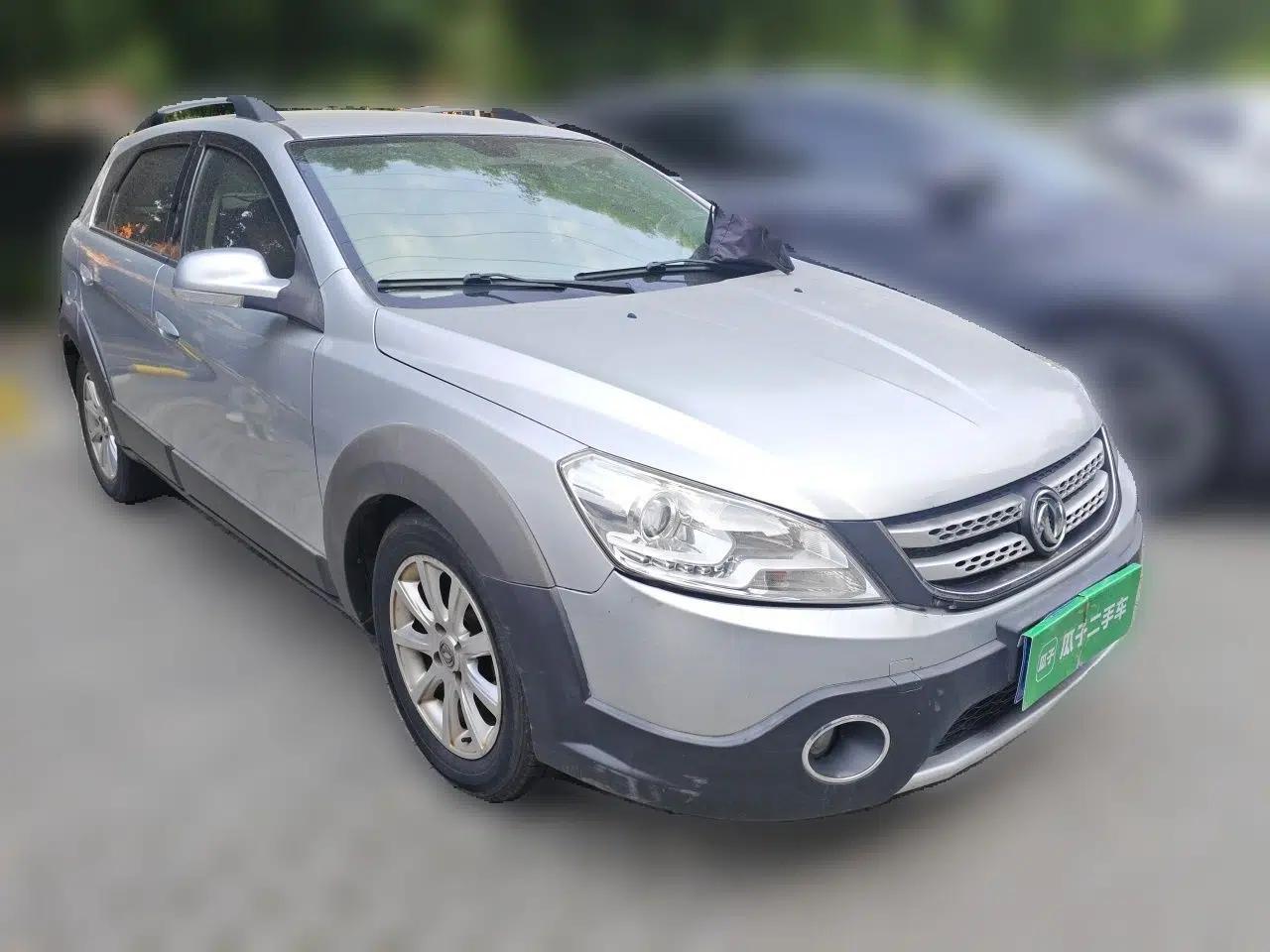 Dongfeng Aeolus H30 2014 CROSS 1.5L Automatic Value Edition — миниатюра 3