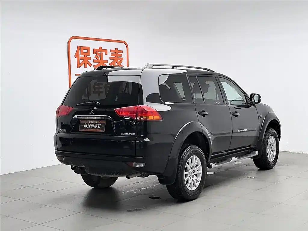 2013 Pajero Sport 3.0L Automatic 2WD Luxury Edition — миниатюра 2