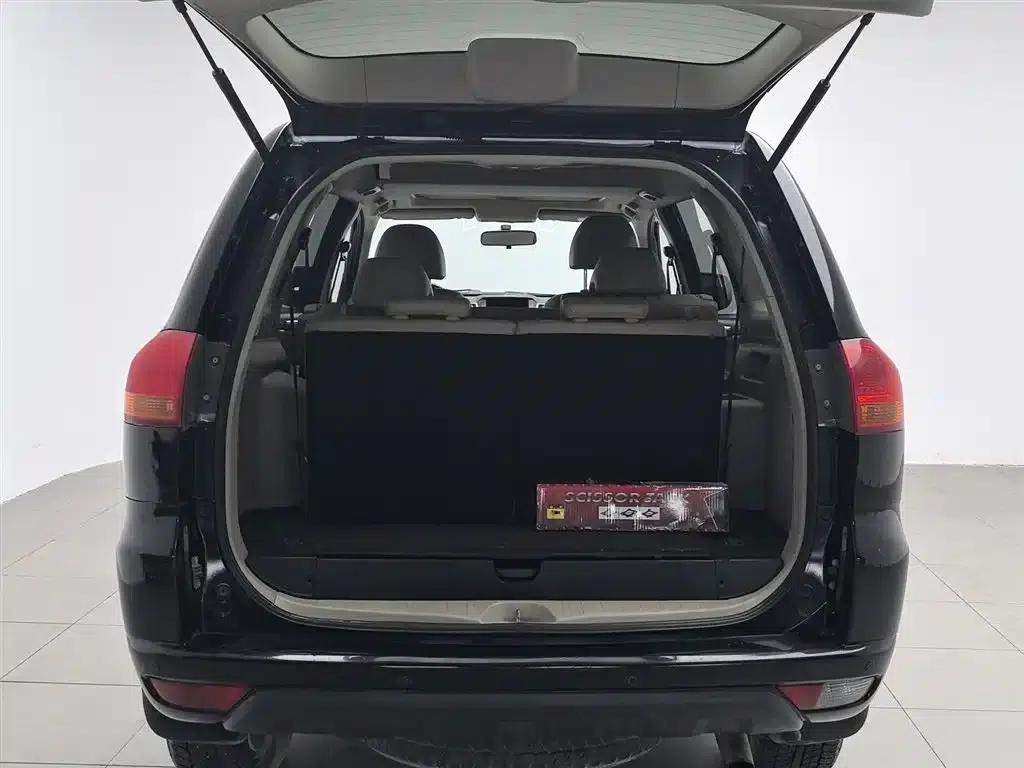 2013 Pajero Sport 3.0L Automatic 2WD Luxury Edition — миниатюра 16