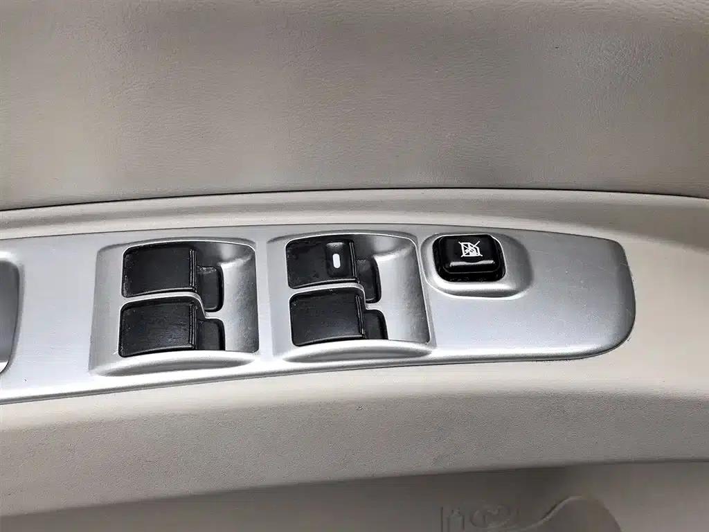 2013 Pajero Sport 3.0L Automatic 2WD Luxury Edition — миниатюра 9