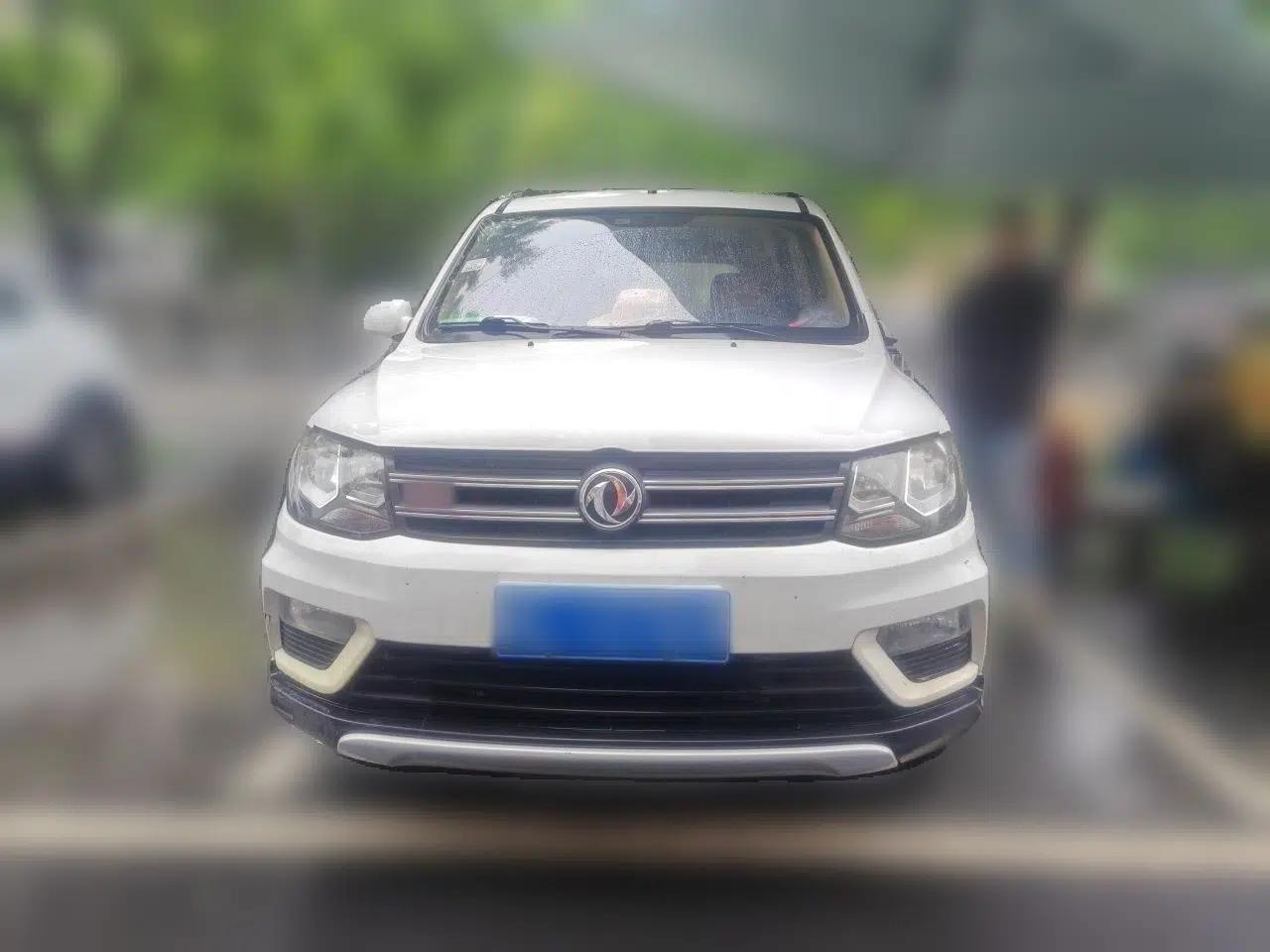 Dongfeng Fengon 370 2016 1.5L Manual Standard Edition SFG15-05 7 Seats — миниатюра 2