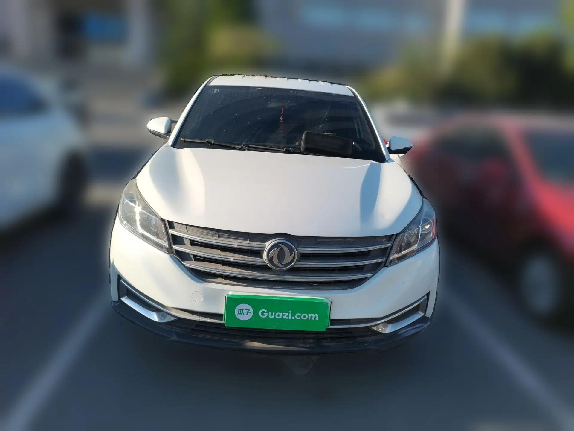 Dongfeng Fengon E3 2019 EVR Range-Extended Smart Enjoyment Model — миниатюра 2