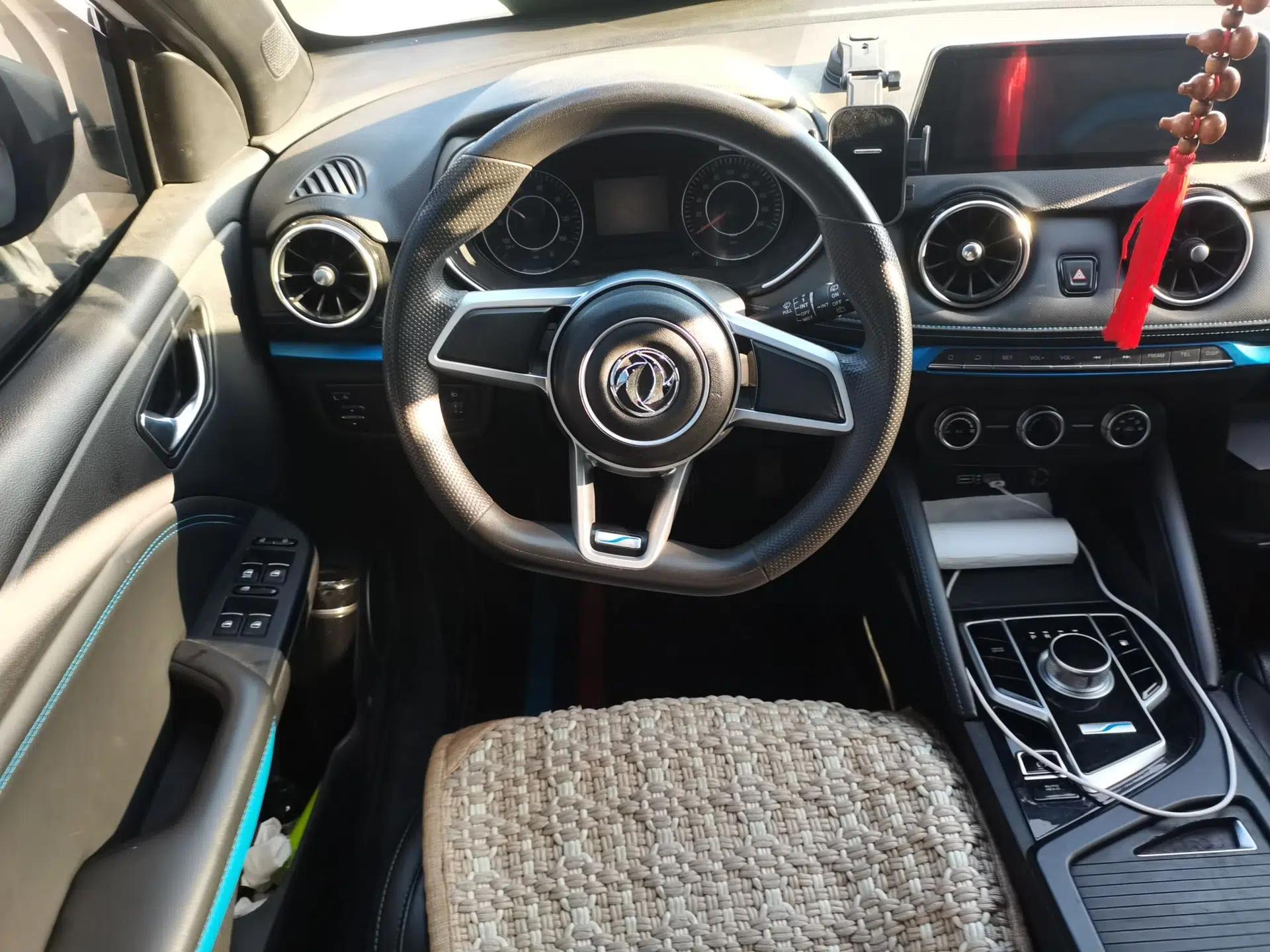 Dongfeng Fengon E3 2019 EVR Range-Extended Smart Enjoyment Model — миниатюра 11