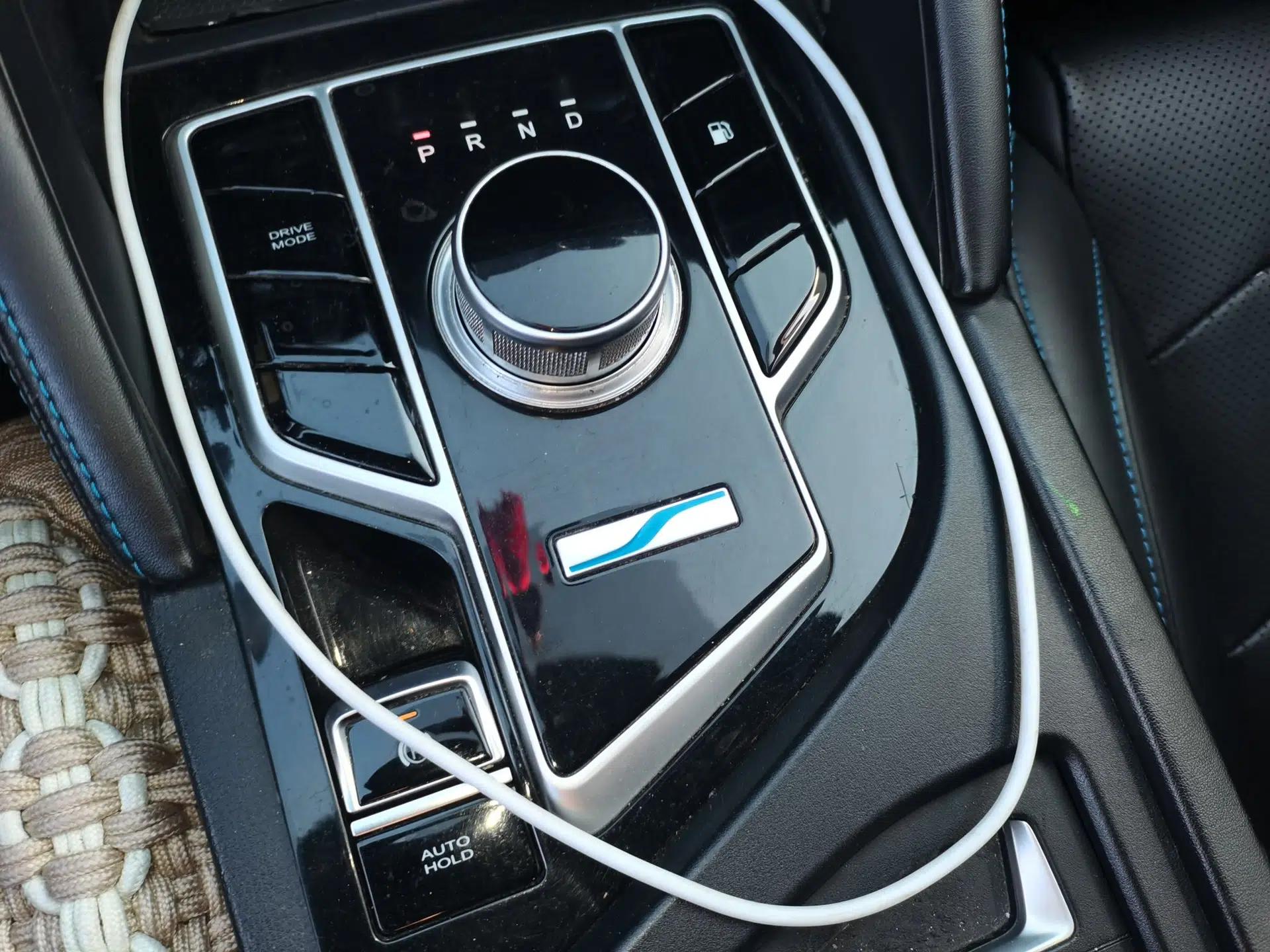 Dongfeng Fengon E3 2019 EVR Range-Extended Smart Enjoyment Model — миниатюра 15