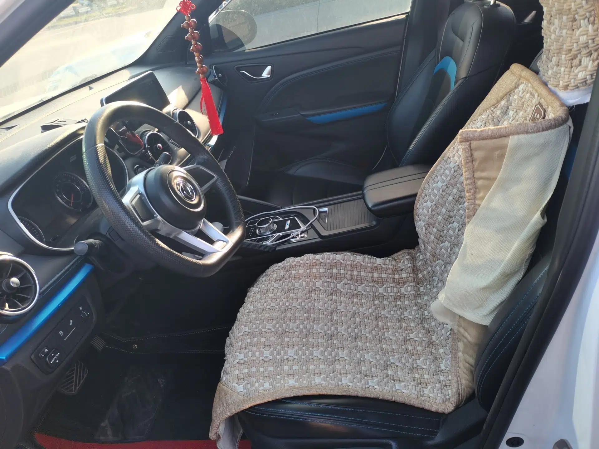 Dongfeng Fengon E3 2019 EVR Range-Extended Smart Enjoyment Model — миниатюра 16