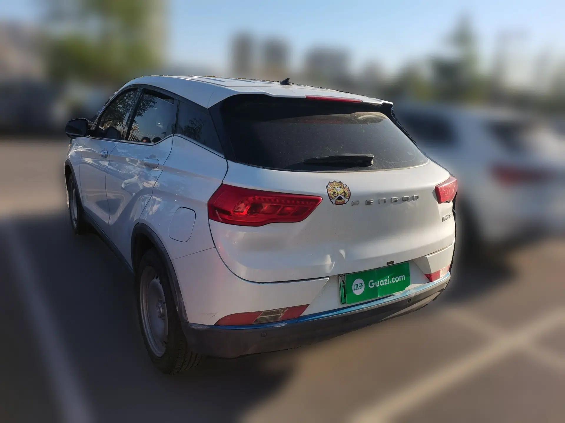 Dongfeng Fengon E3 2019 EVR Range-Extended Smart Enjoyment Model — миниатюра 4