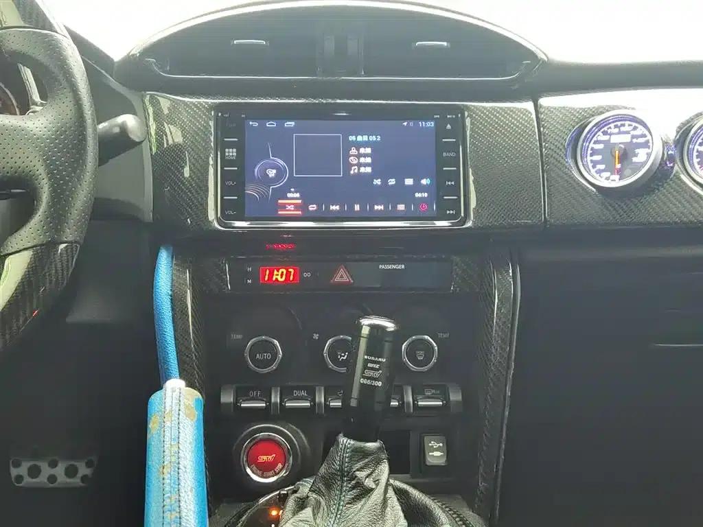 Subaru BRZ 2013 2.0i Automatic Luxury — миниатюра 12
