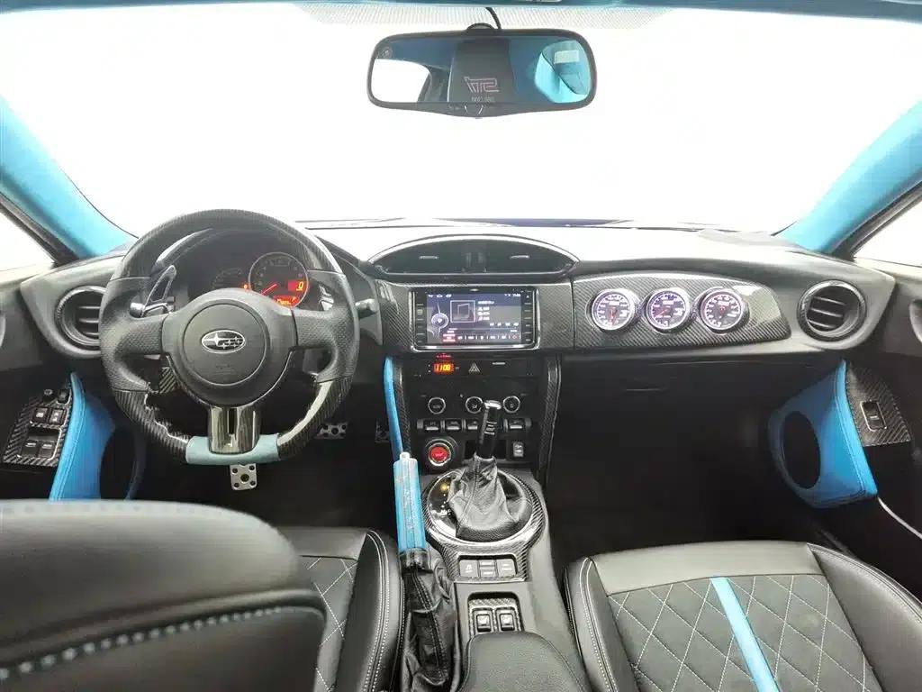 Subaru BRZ 2013 2.0i Automatic Luxury — миниатюра 5