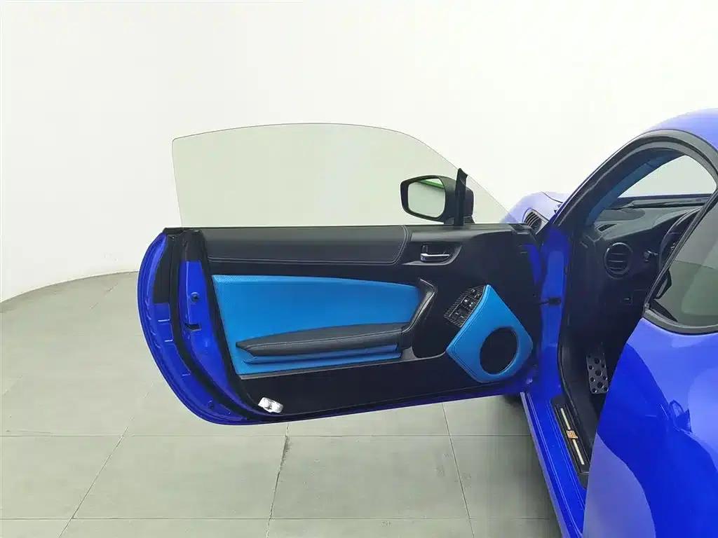 Subaru BRZ 2013 2.0i Automatic Luxury — миниатюра 8