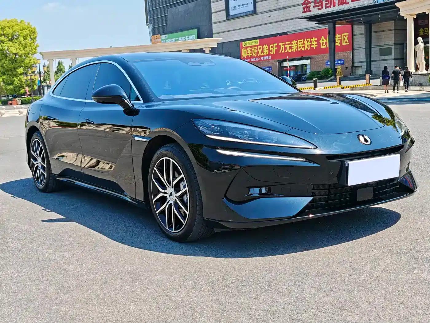 Denza Z9 2024 Model 1100km AWD Max Edition — миниатюра 3