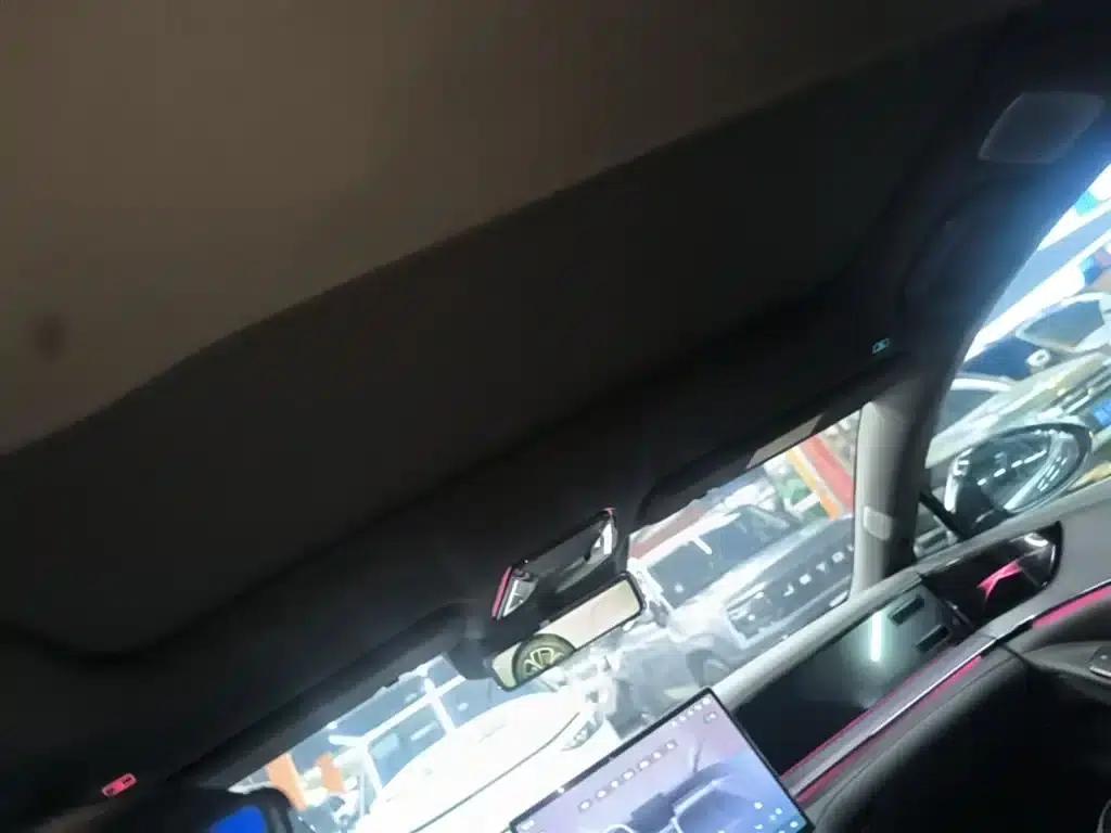 Denza Z9 2024 630km AWD Max Edition — миниатюра 18