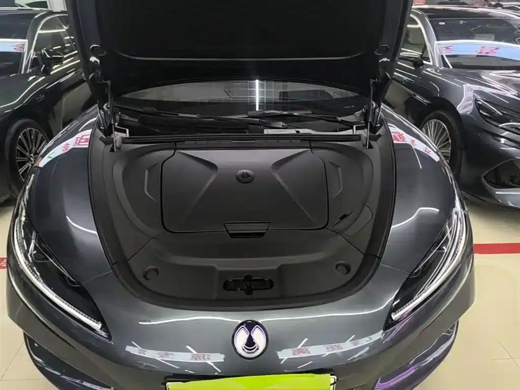 Denza Z9 2024 630km AWD Max Edition — миниатюра 20