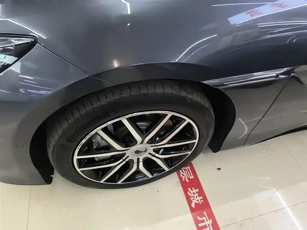 Denza Z9 2024 630km AWD Max Edition — миниатюра 23