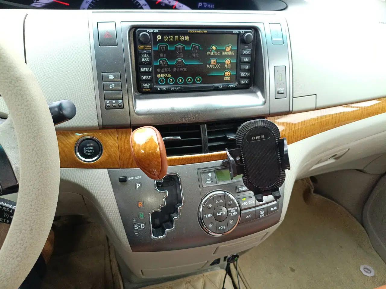 Toyota Previa 2012 2.4L 7-Seater Luxury Edition — миниатюра 14
