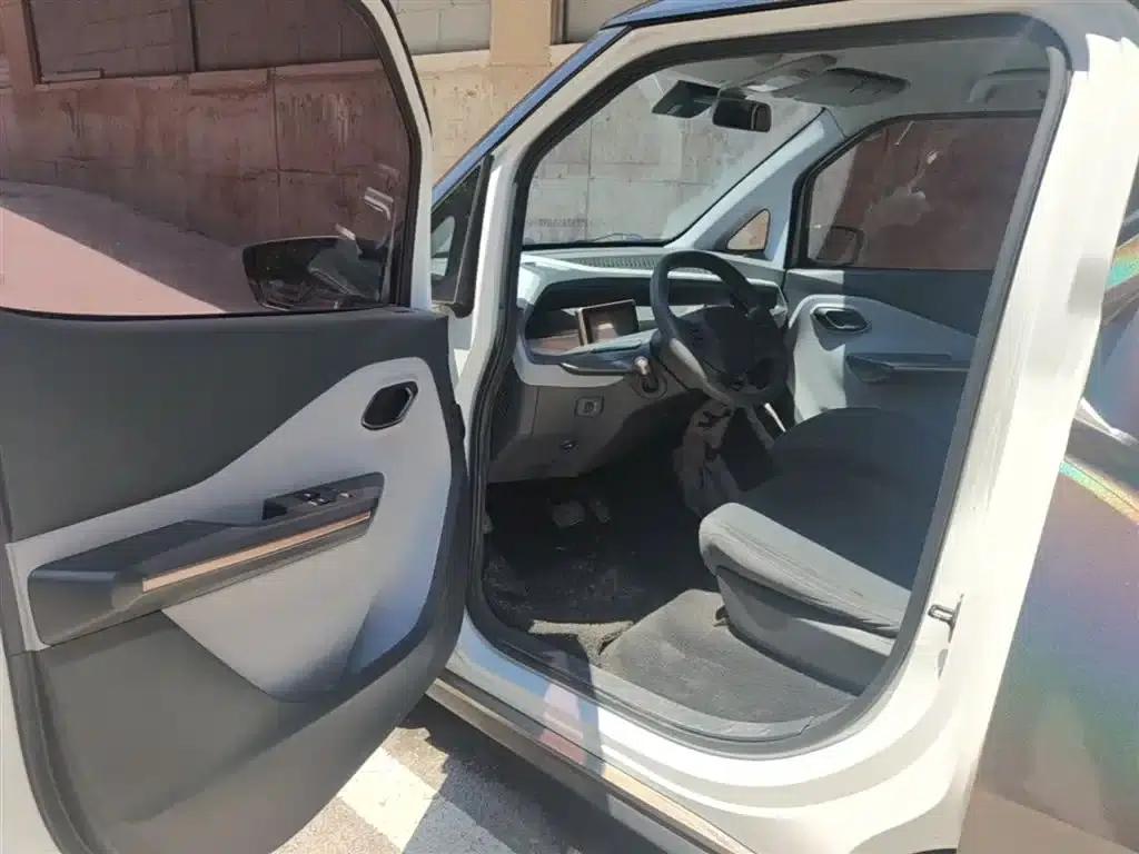 Wuling NanoEV 2021 Fun Edition - High Power Version — миниатюра 16