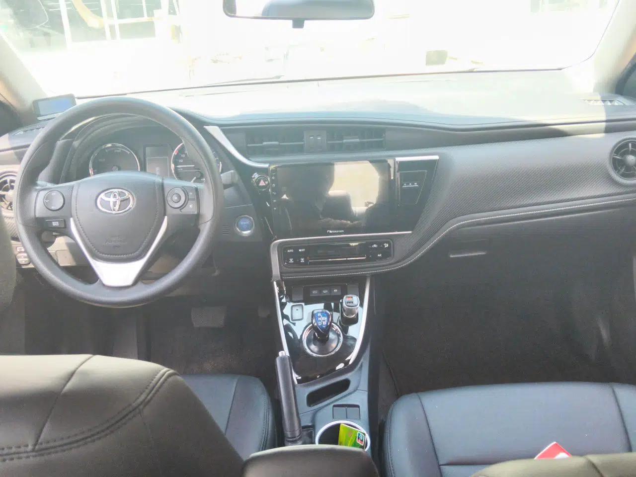 Toyota Levin Hybrid E+ 2019 1.8L PH GS E-CVT Elite Edition — миниатюра 10