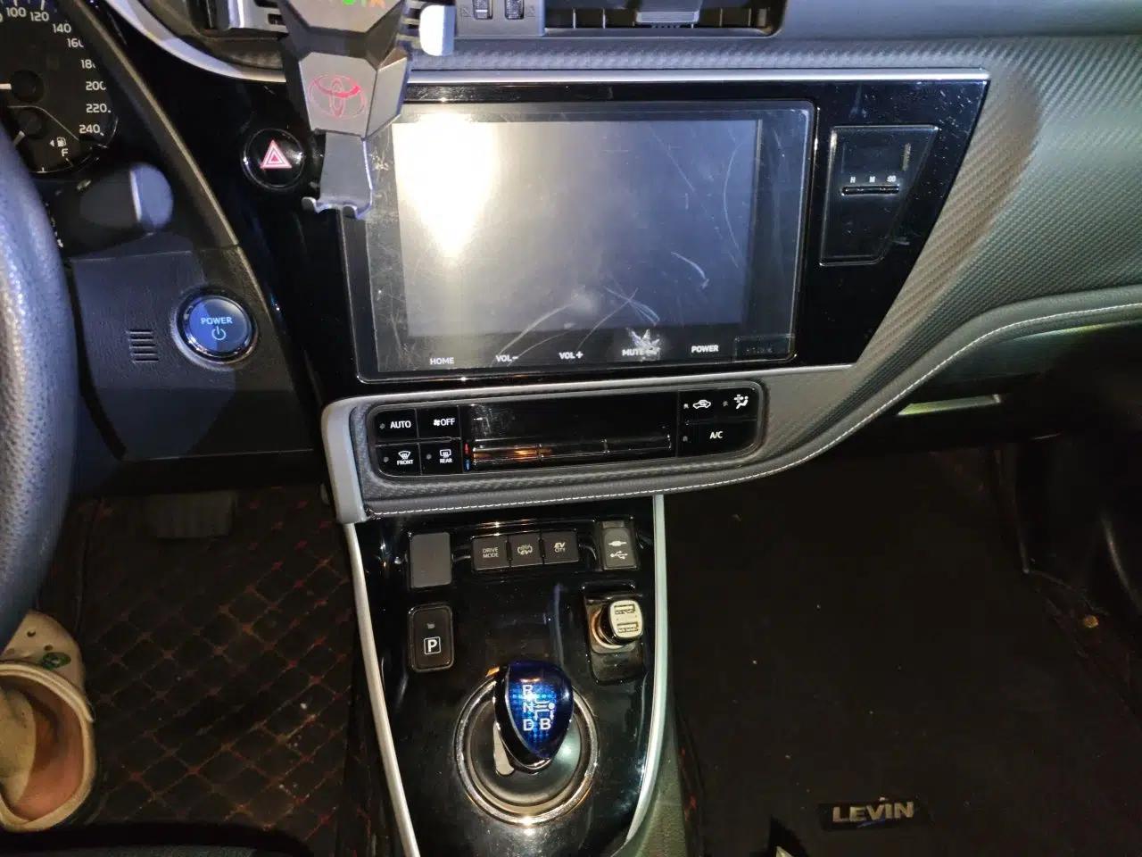 Toyota Levin Hybrid E+ 2019 1.8L GS E-CVT Elite Model with Sunroof — миниатюра 14
