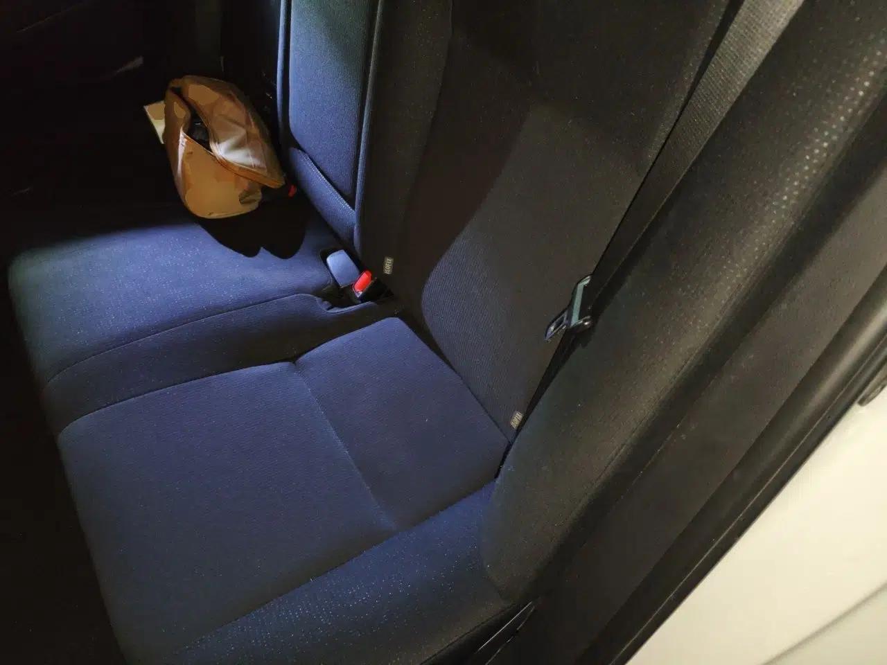 Toyota Levin Hybrid E+ 2019 1.8L GS E-CVT Elite Model with Sunroof — миниатюра 18