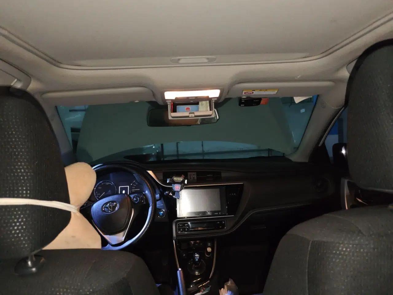 Toyota Levin Hybrid E+ 2019 1.8L GS E-CVT Elite Model with Sunroof — миниатюра 19
