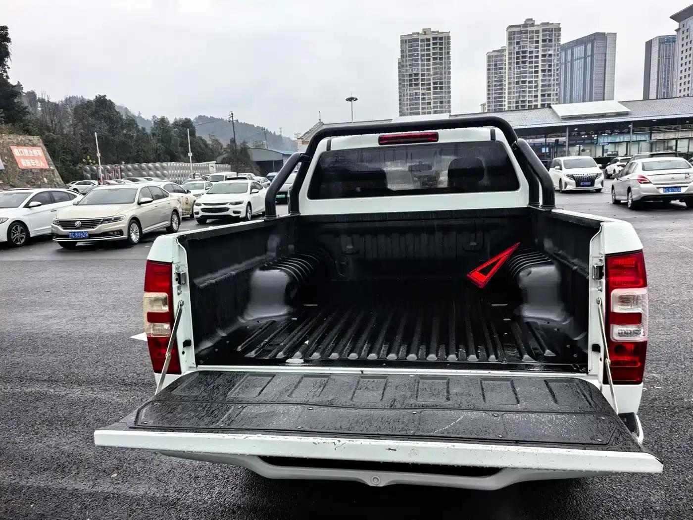 RE-MAX Ruimai 2023 2.5T Diesel Manual 4WD Chimai Edition Long Wheelbase — миниатюра 9