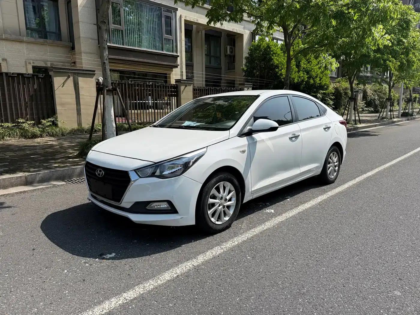2016 Hyundai Verna 1.4L Automatic Sport — миниатюра 1