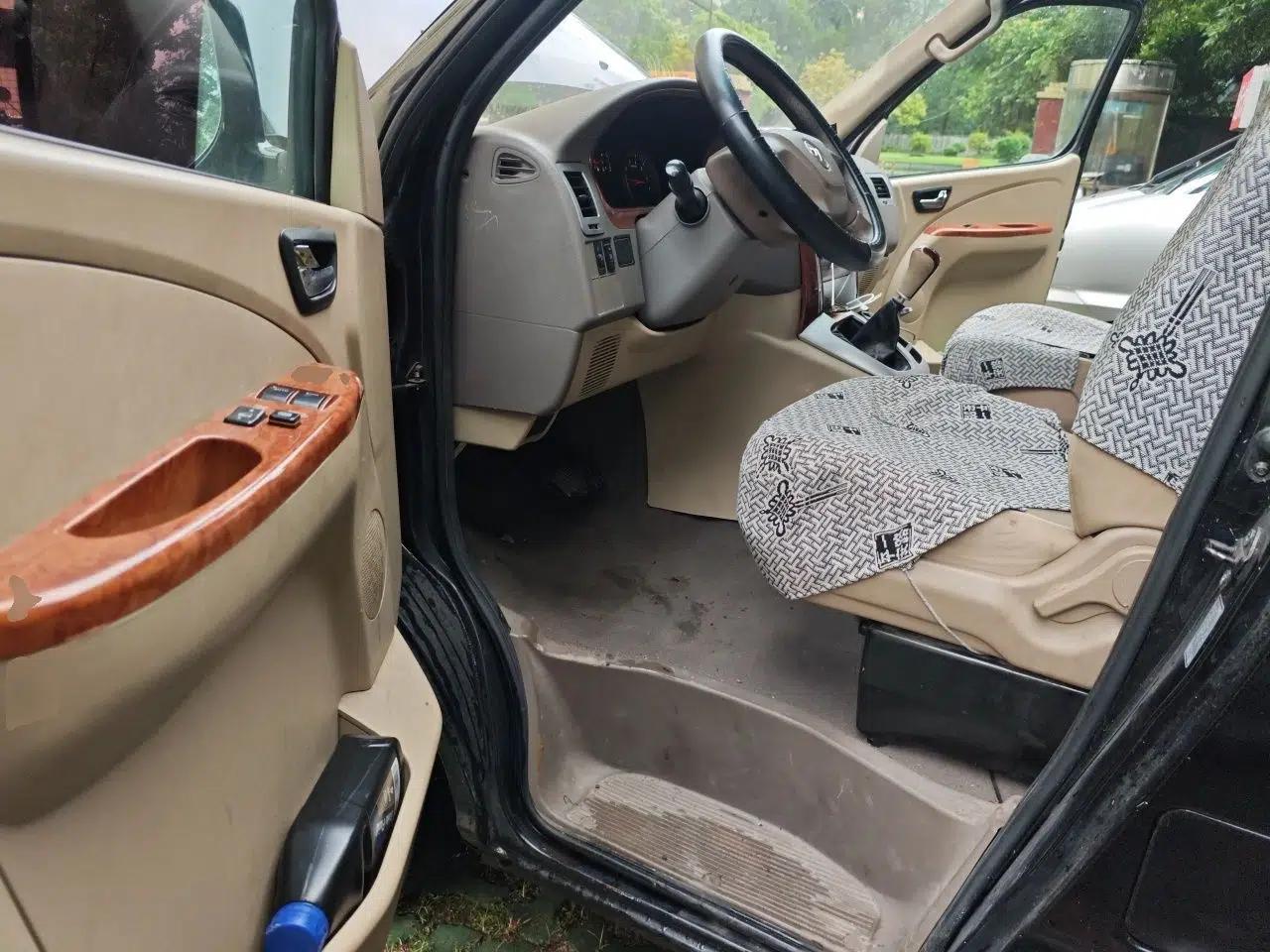 Foton Scenic G5 2020 2.0L Long-Wheelbase Flat-Roof 9-Seater Multi-Purpose Passenger Vehicle 1TZS — миниатюра 17