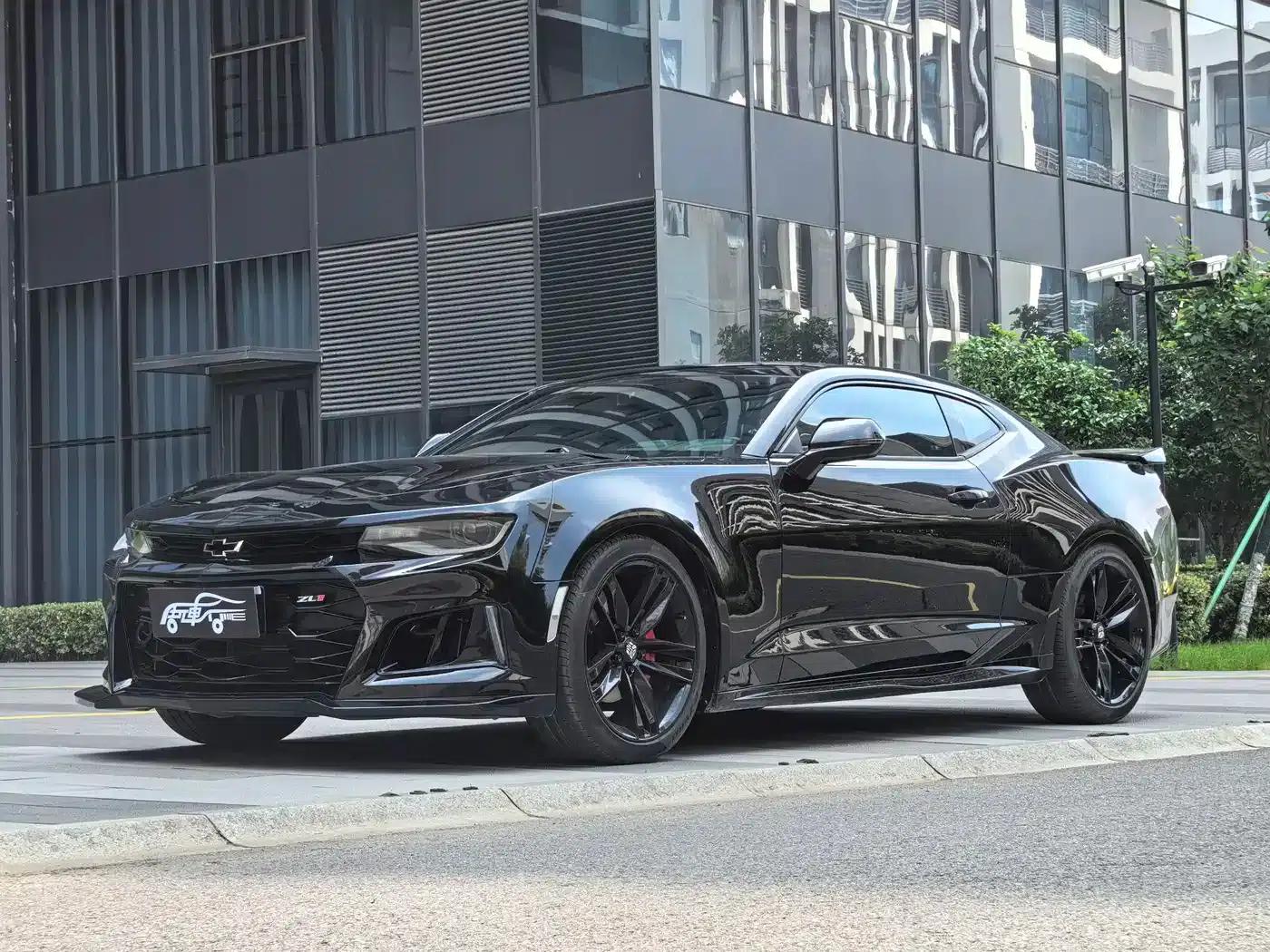 2017 Camaro 2.0T RS — миниатюра 1