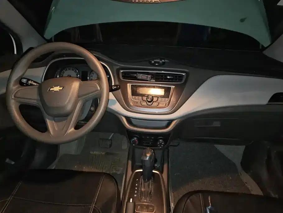 Chevrolet Aveo RV 2016 1.5L Automatic Comfortline Edition — миниатюра 12