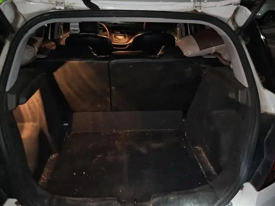 Chevrolet Aveo RV 2016 1.5L Automatic Comfortline Edition — миниатюра 4