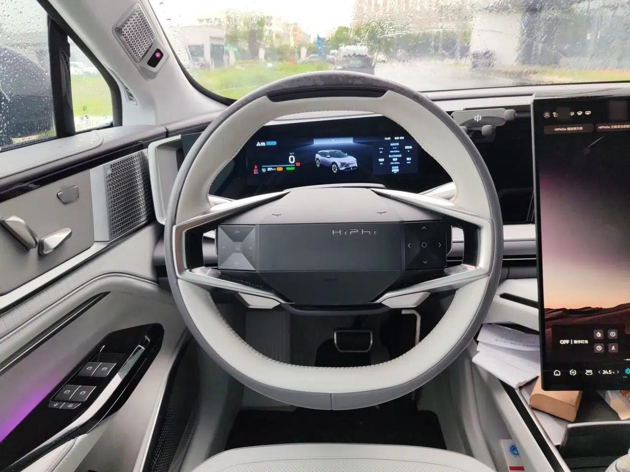 HiPhi Y 2023 560 km Elite Version — миниатюра 11