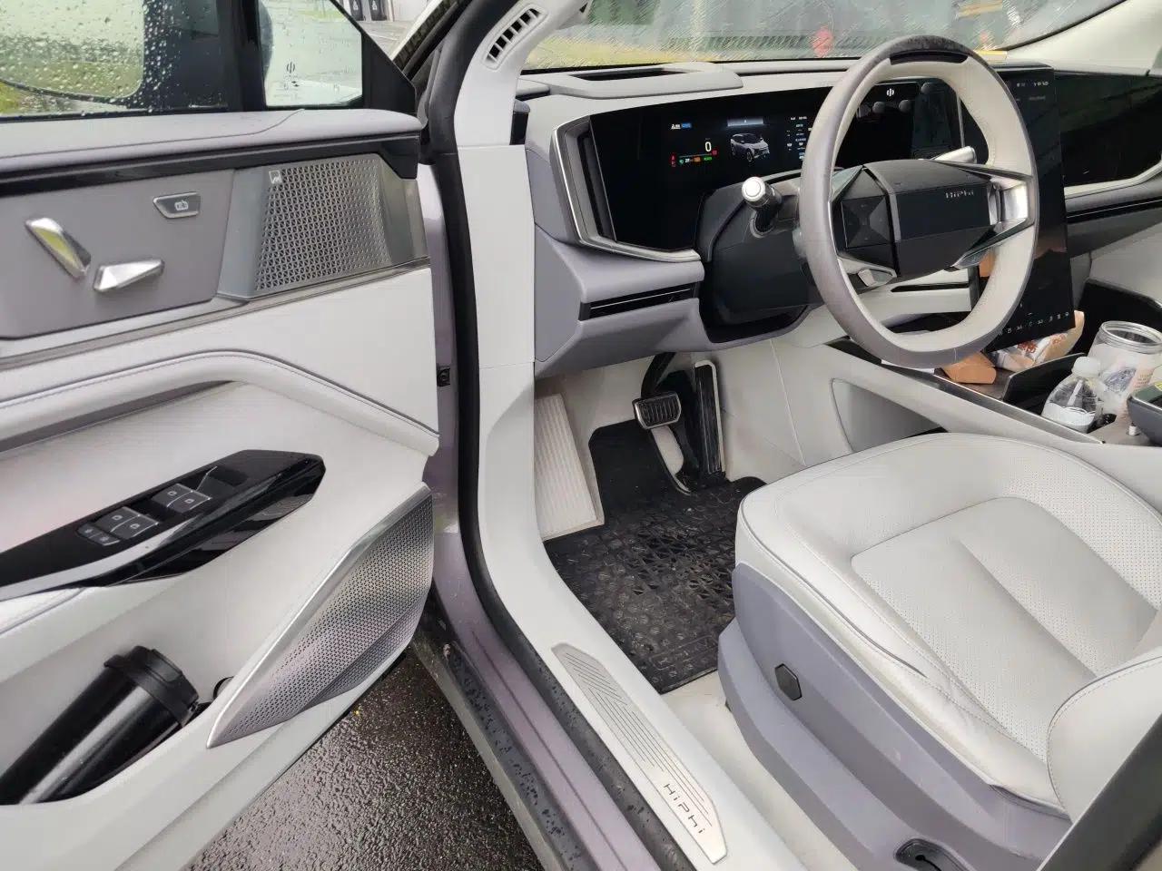 HiPhi Y 2023 560 km Elite Version — миниатюра 17