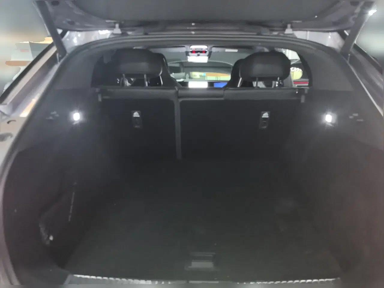 HiPhi Y 2023 560 km Pioneer Edition — миниатюра 20