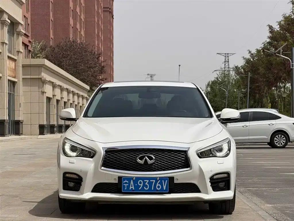 Infiniti Q50 2014 2.0T Luxury Sport Edition — миниатюра 2