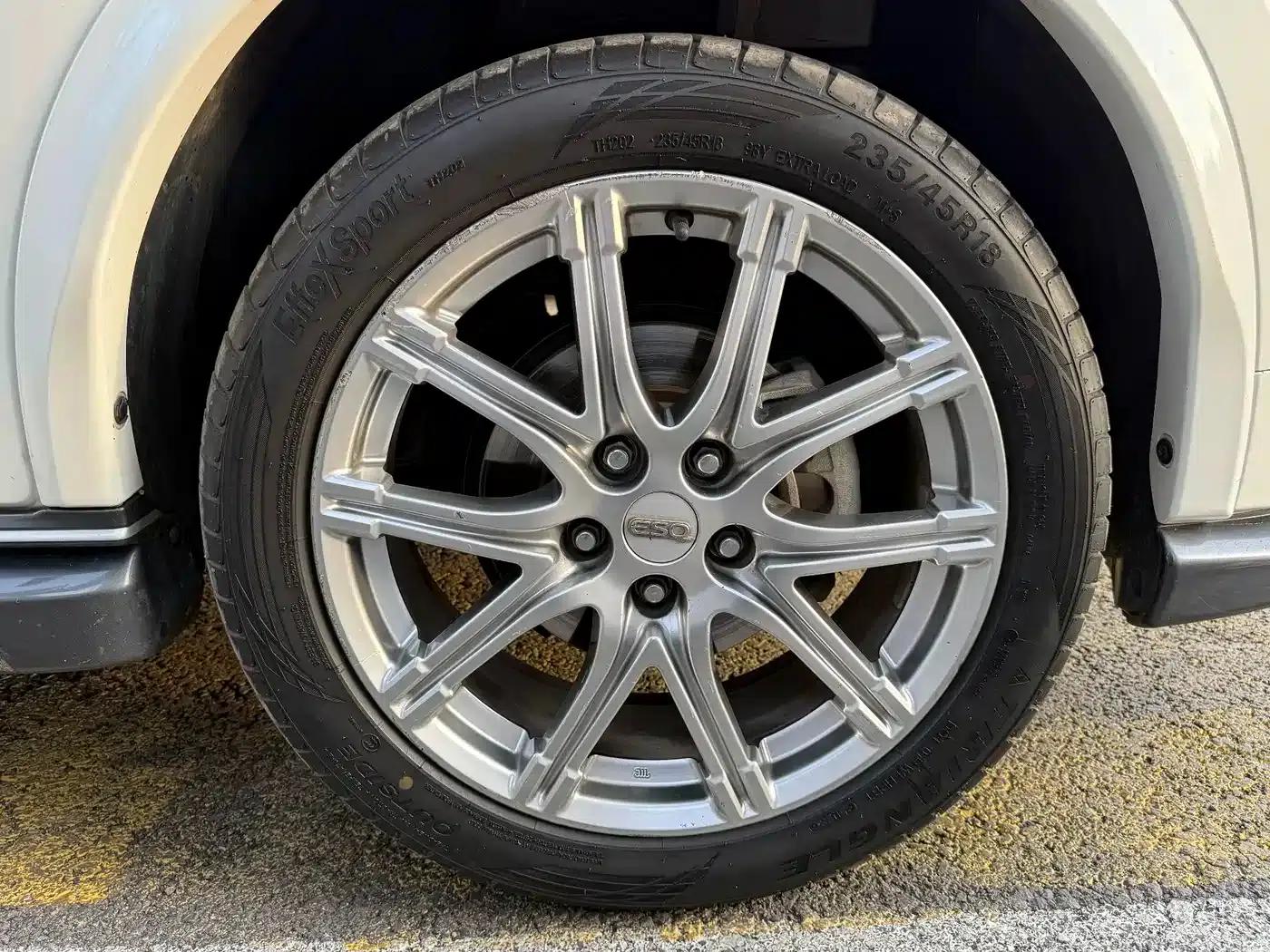 Infiniti ESQ 2014 1.6L Premium Edition — миниатюра 21