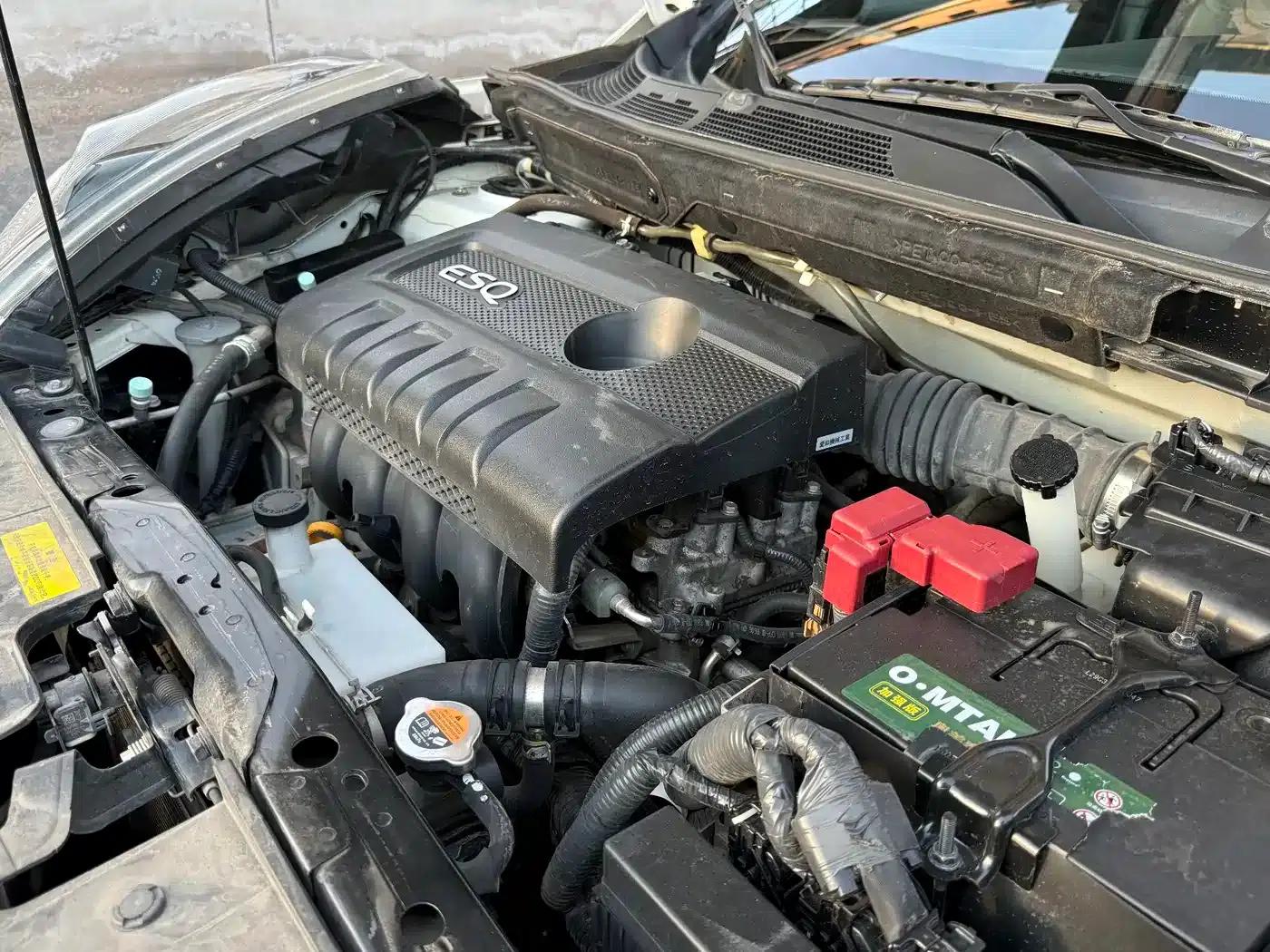 Infiniti ESQ 2014 1.6L Premium Edition — миниатюра 23