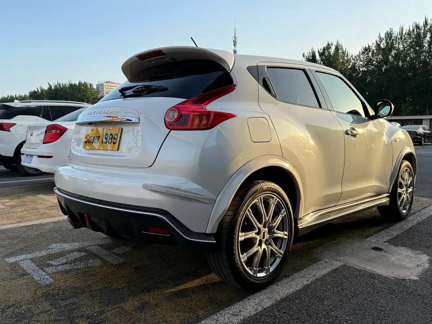 Infiniti ESQ 2014 1.6L Premium Edition — миниатюра 6