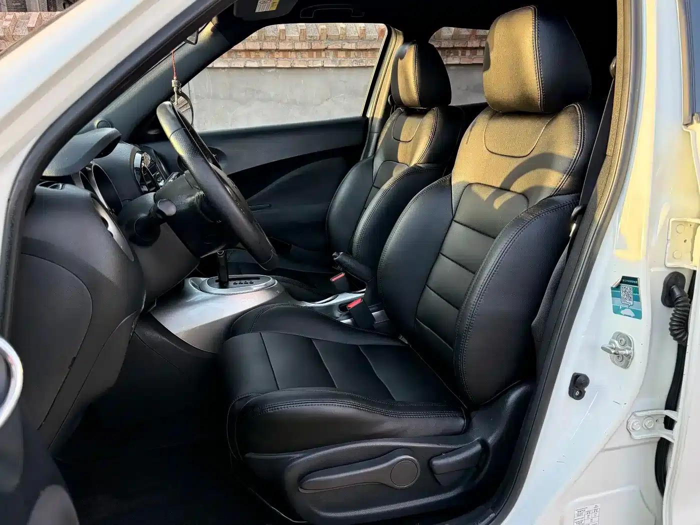 Infiniti ESQ 2014 1.6L Premium Edition — миниатюра 10