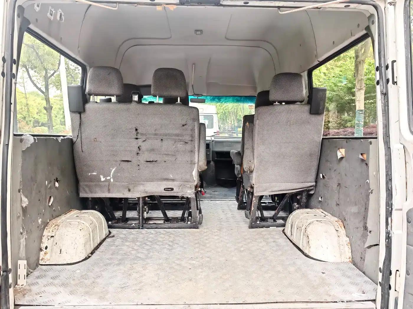 Iveco Proud 2014 Model 2.5T-A35 NJ6484ACM47Z4 — миниатюра 5