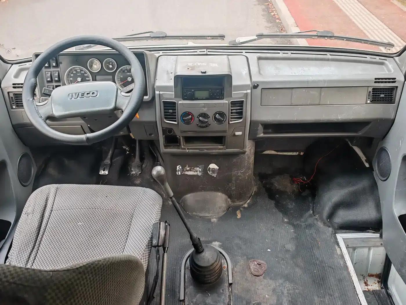 Iveco Proud 2014 Model 2.5T-A35 NJ6484ACM47Z4 — миниатюра 6