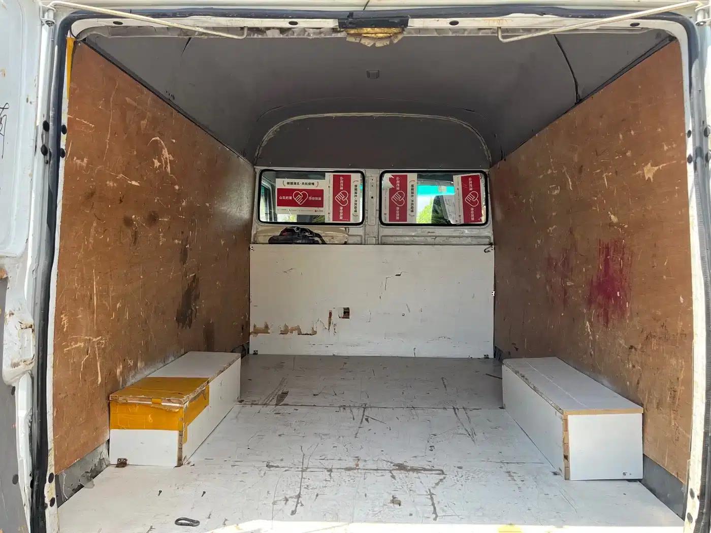 Iveco DeYi 2017 2.8T V35 Van with Mid-Rise, 3/6 Seats 43S5 — миниатюра 8