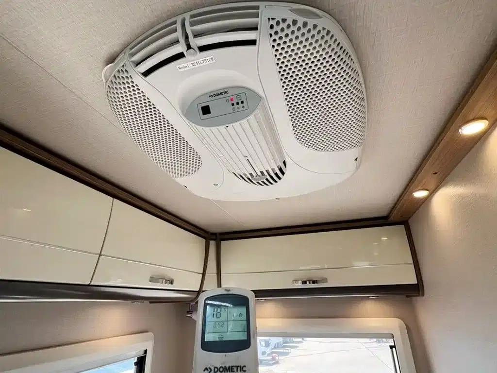 Iveco Daily C-type motorhome, 2022 model, 3.0T, premium customized version. — миниатюра 15