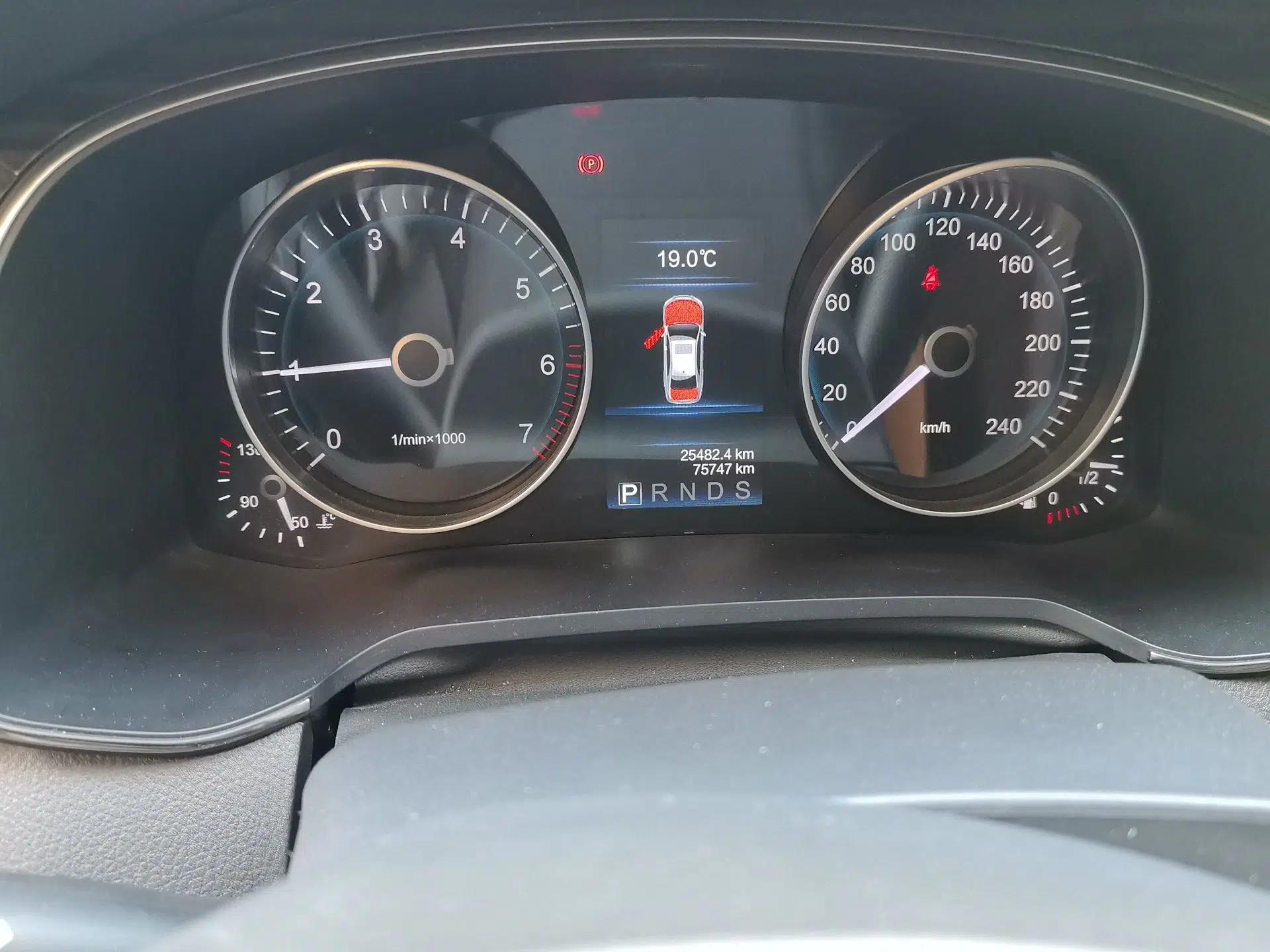 Hongqi H7 2019 2.0T Flagship Edition — миниатюра 12